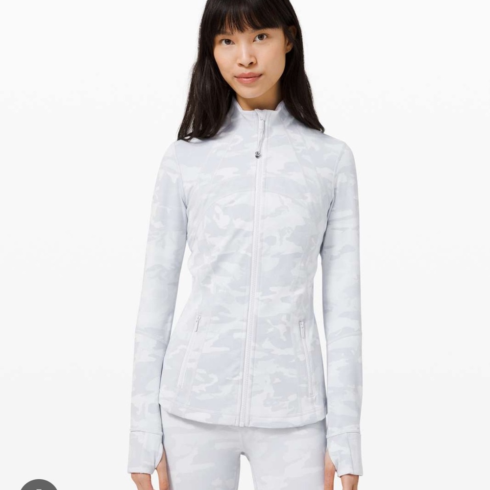 Lululemon Define Jacket *Luxtreme
Incognito Camo Jacquard Alpine White Starlight
